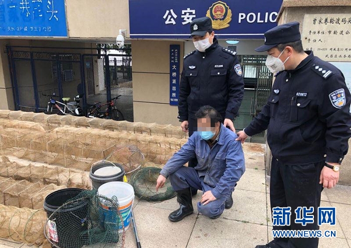 非法捕捞违法犯罪活动“发生在江面 根子在岸上”
