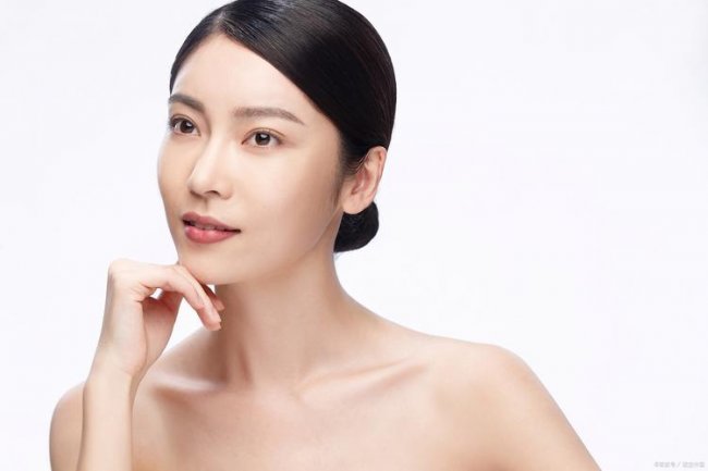 光电术后不踩雷！艳存晓年轻胶原水光套组精准修护，让抗衰效果不打烊